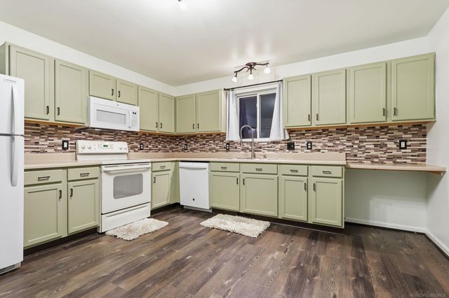 4245 Tristen Avenue, Fort Gratiot, MI 48059