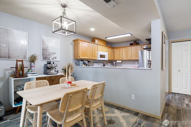 160 NE Melrose Drive, Oak Harbor, WA 98277