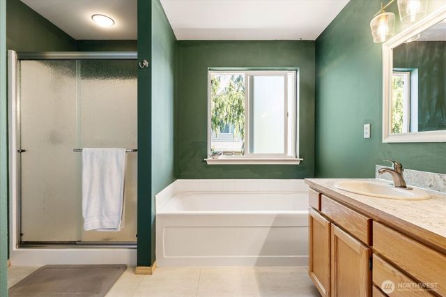 160 NE Melrose Drive, Oak Harbor, WA 98277