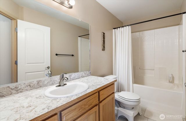 160 NE Melrose Drive, Oak Harbor, WA 98277