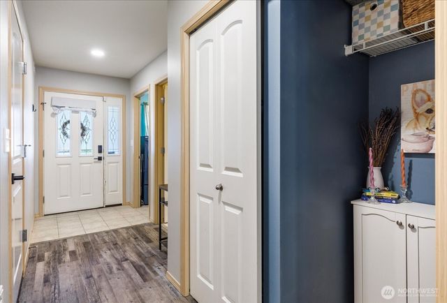 160 NE Melrose Drive, Oak Harbor, WA 98277