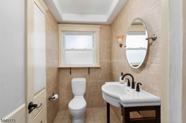 75 Lancaster Rd, Woodbridge Twp., NJ 07067