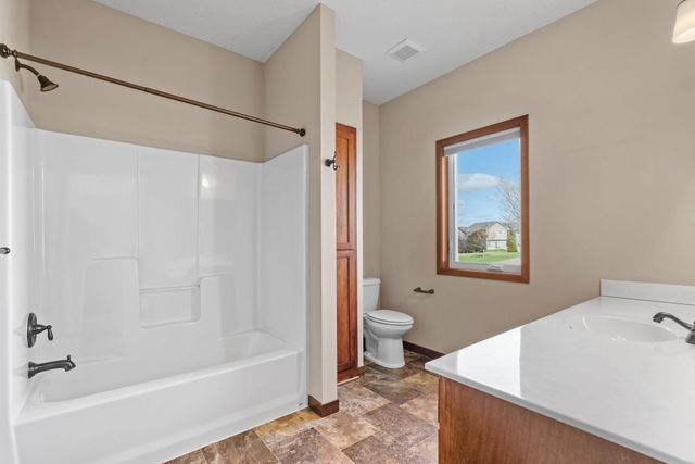 250 Winkler Trail, Cologne, MN 55322