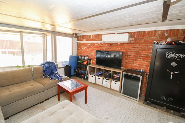 307 E 22nd Street, Littlefield, TX 79339