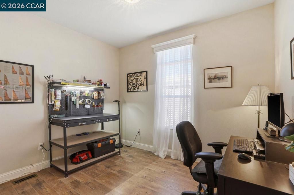 Image 21 of property listing at 3660 Walnut Blvd, Brentwood, CA 94513