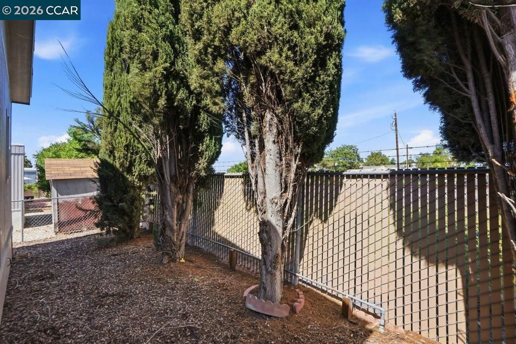 Image 29 of property listing at 3660 Walnut Blvd, Brentwood, CA 94513