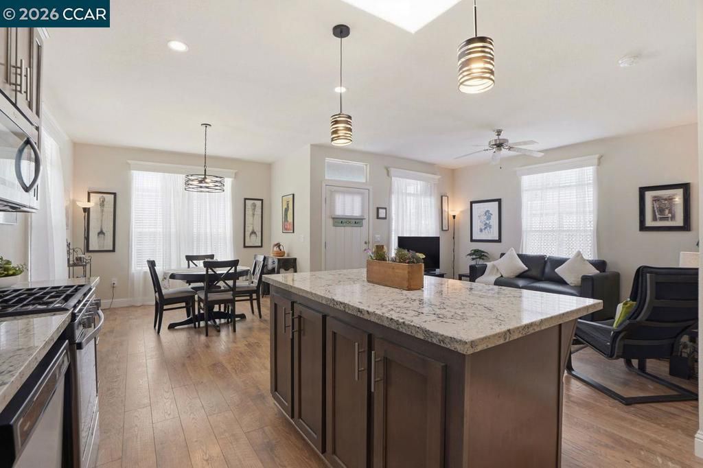 Image 6 of property listing at 3660 Walnut Blvd, Brentwood, CA 94513