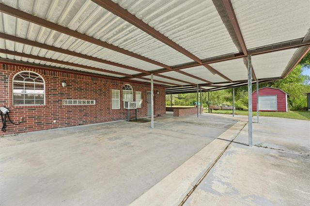 5519 S Highway 35, Alvin, TX 77511