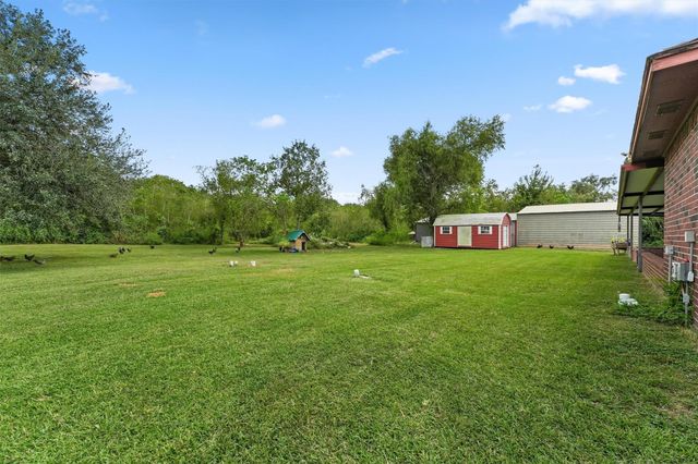 5519 S Highway 35, Alvin, TX 77511