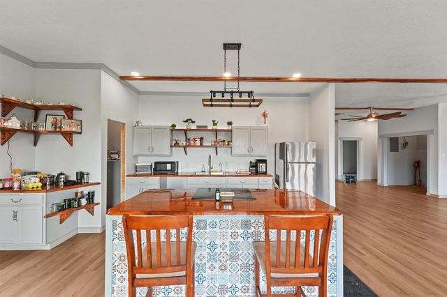 5519 S Highway 35, Alvin, TX 77511