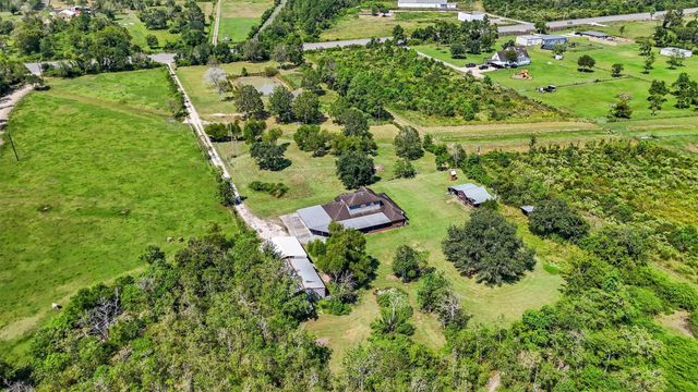 5519 S Highway 35, Alvin, TX 77511
