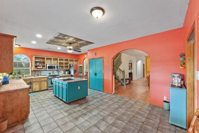 5519 S Highway 35, Alvin, TX 77511