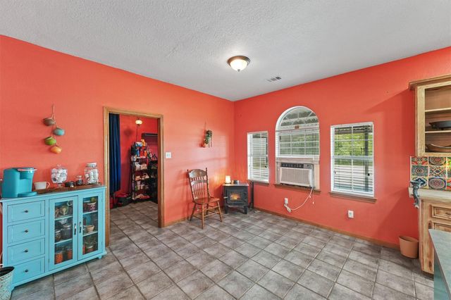 5519 S Highway 35, Alvin, TX 77511
