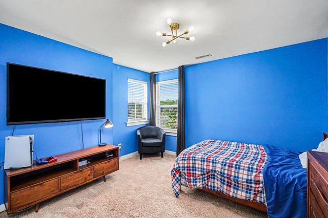 2602 Kingfisher Dr, Murfreesboro, TN 37128