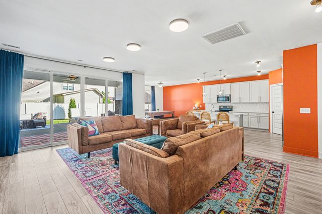 2602 Kingfisher Dr, Murfreesboro, TN 37128