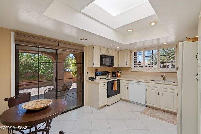 4300 N Camino De Carrillo, Tucson, AZ 85750