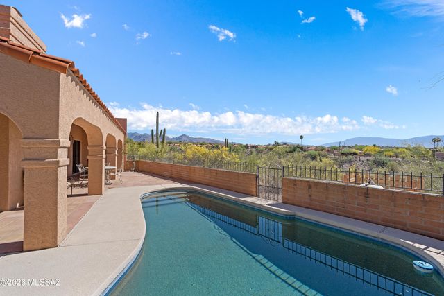 4300 N Camino De Carrillo, Tucson, AZ 85750