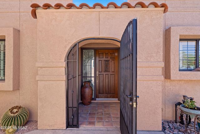 4300 N Camino De Carrillo, Tucson, AZ 85750