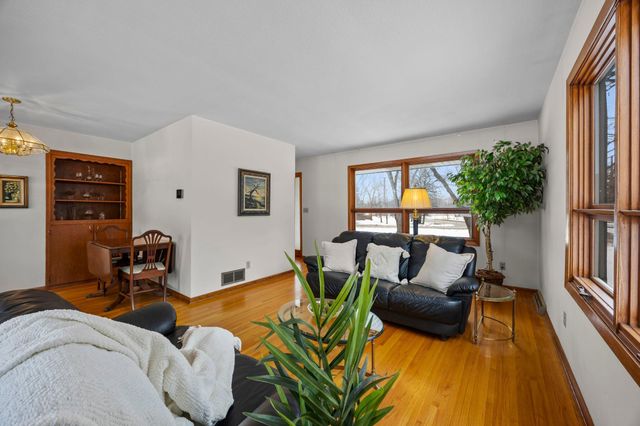 4161 Otter Lake Road, Gem Lake, MN 55110