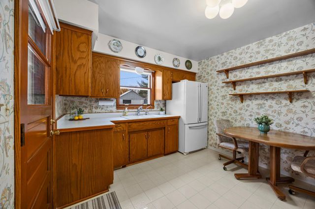 4161 Otter Lake Road, Gem Lake, MN 55110