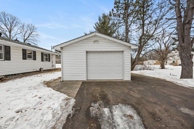 4161 Otter Lake Road, Gem Lake, MN 55110