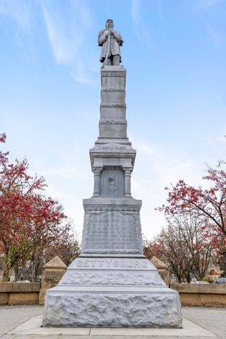 4161 Otter Lake Road, Gem Lake, MN 55110