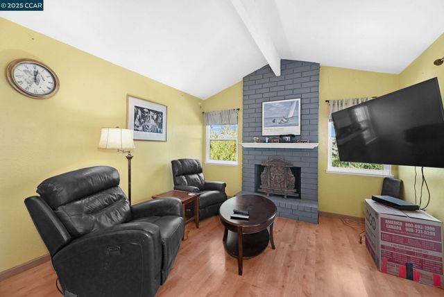 222 Donegal Way, Martinez, CA 94553