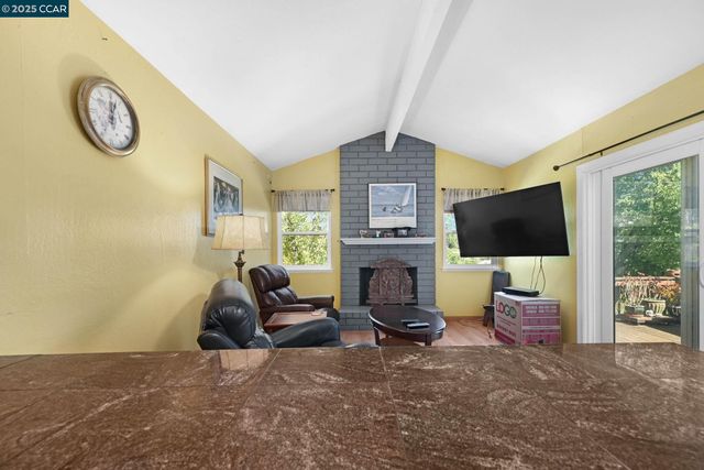 222 Donegal Way, Martinez, CA 94553