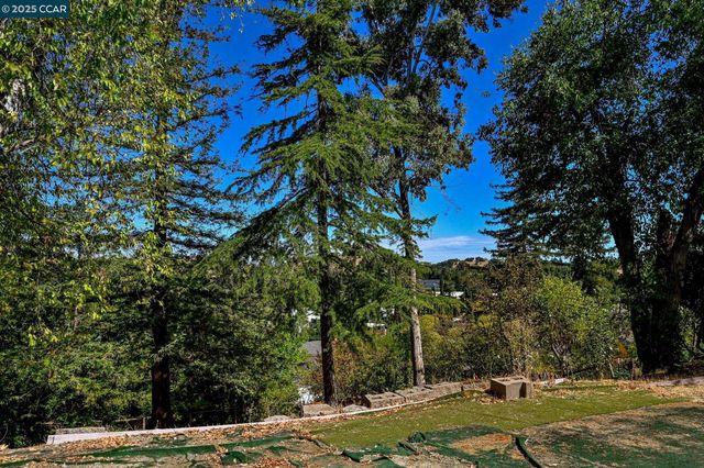 222 Donegal Way, Martinez, CA 94553