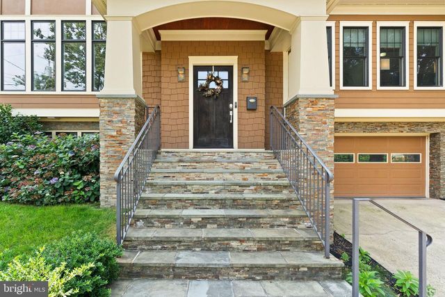 4226 40TH ST N, Arlington, VA 22207