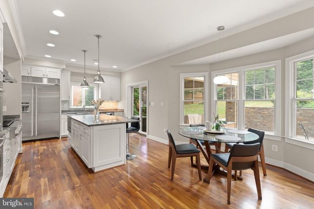 4226 40TH ST N, Arlington, VA 22207