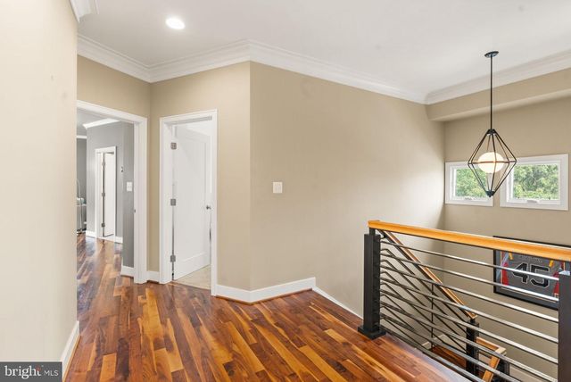 4226 40TH ST N, Arlington, VA 22207