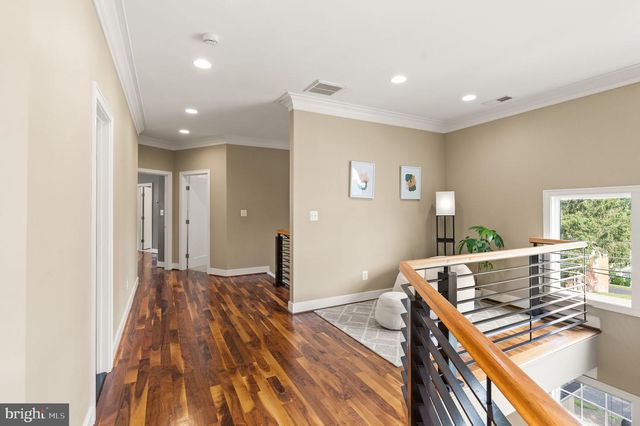 4226 40TH ST N, Arlington, VA 22207
