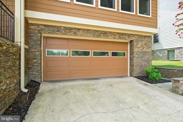 4226 40TH ST N, Arlington, VA 22207