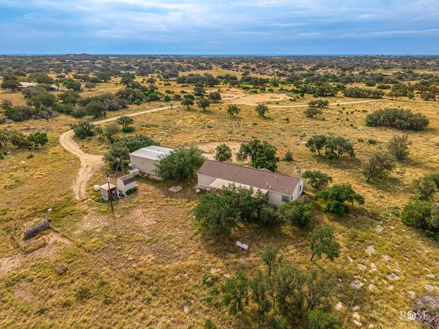 660 Private Rd 1115, Sonora, TX 76950