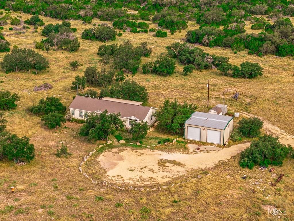 Image 1 of property listing at 660 Private Rd 1115, Sonora, TX 76950