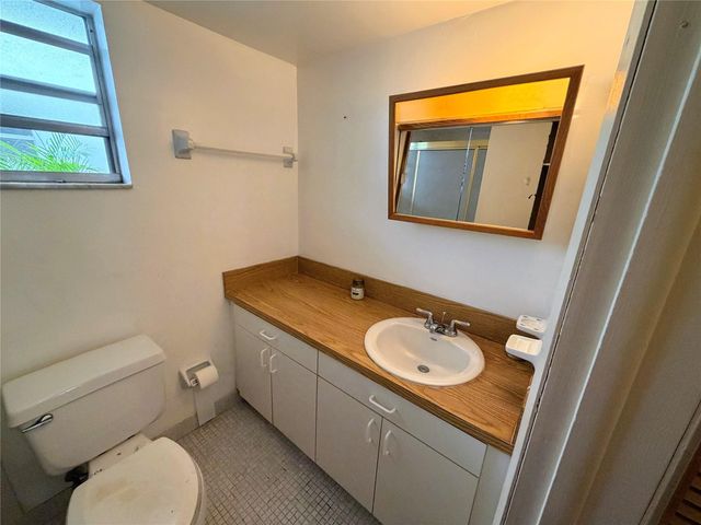 6507 Winfield Boulevard 128-c, Margate, FL 33063