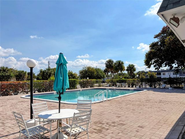 6507 Winfield Boulevard 128-c, Margate, FL 33063