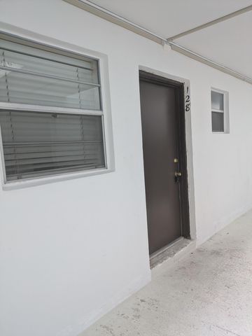 6507 Winfield Boulevard 128-c, Margate, FL 33063