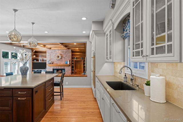 1085 S Vine Street, Denver, CO 80209