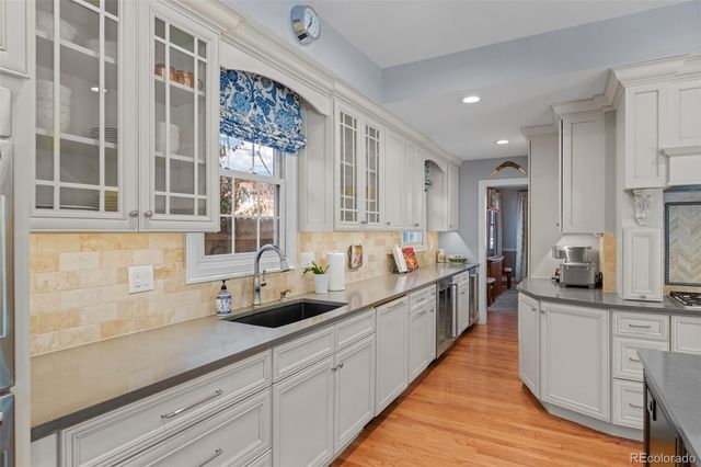 1085 S Vine Street, Denver, CO 80209