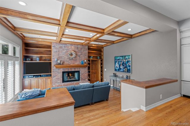 1085 S Vine Street, Denver, CO 80209