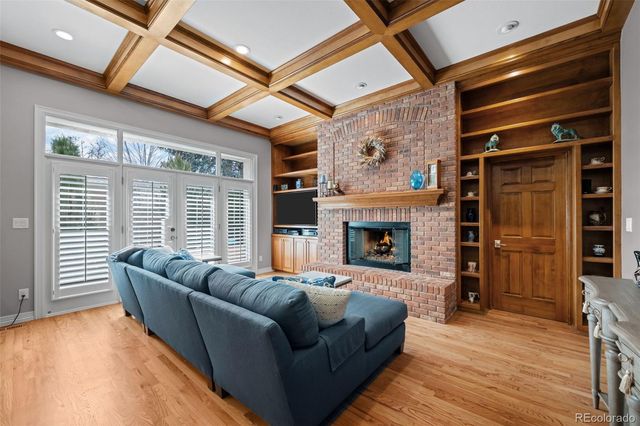 1085 S Vine Street, Denver, CO 80209