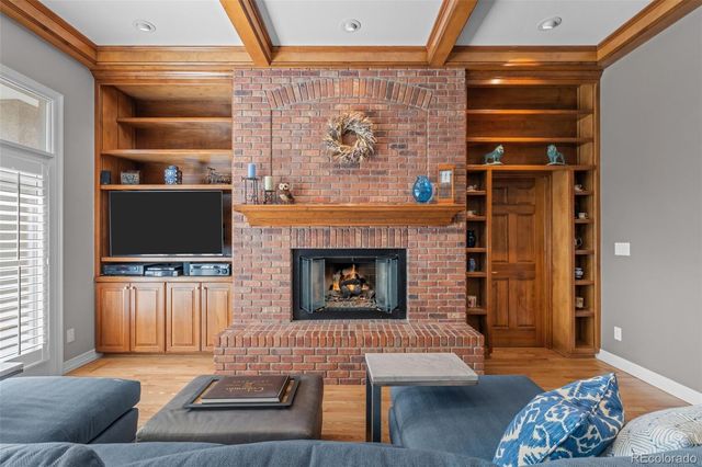 1085 S Vine Street, Denver, CO 80209