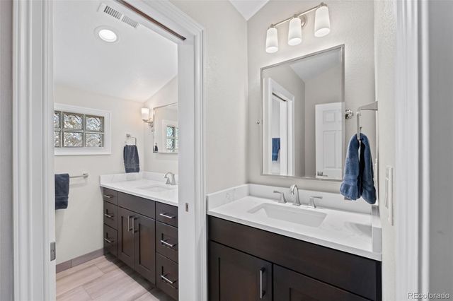 1085 S Vine Street, Denver, CO 80209