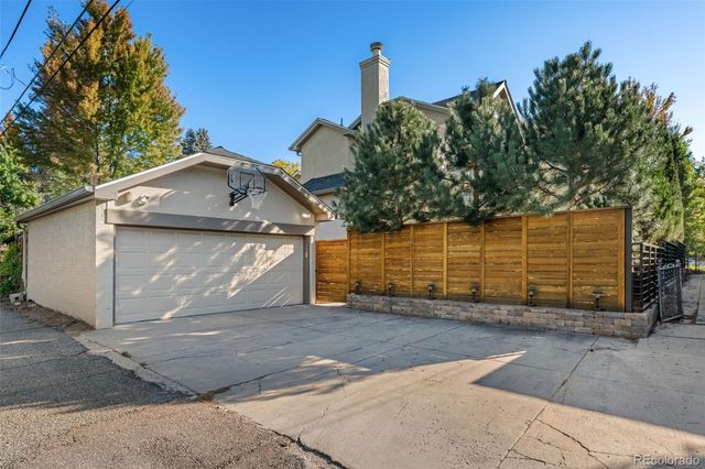 1085 S Vine Street, Denver, CO 80209