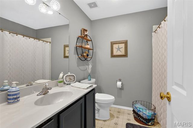 312 Hawks View Drive, O'fallon, MO 63368