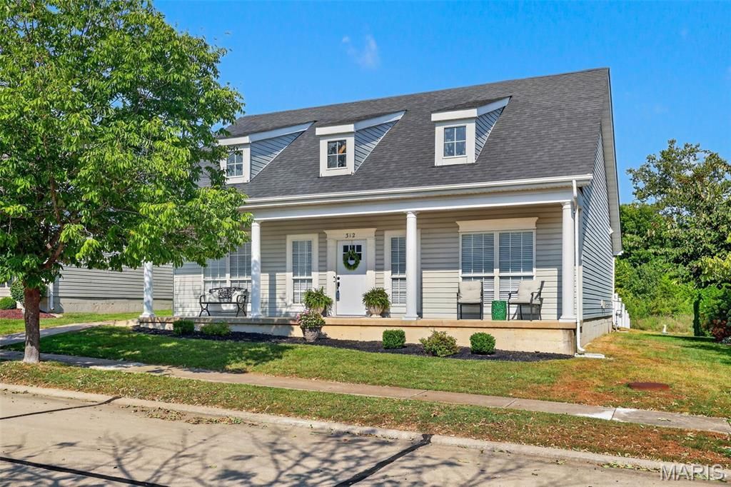 312 Hawks View Drive, O'fallon, MO 63368