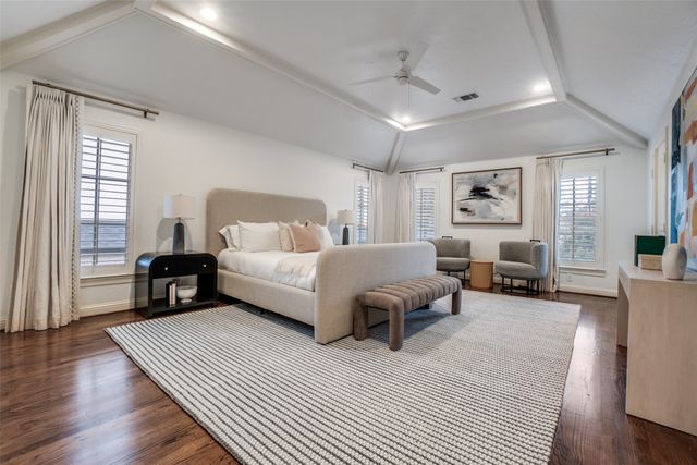 4900 W Stanford Avenue, Dallas, TX 75209