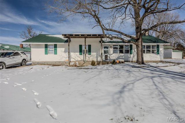 30017 Jeffries Road, Richland, MO 65556